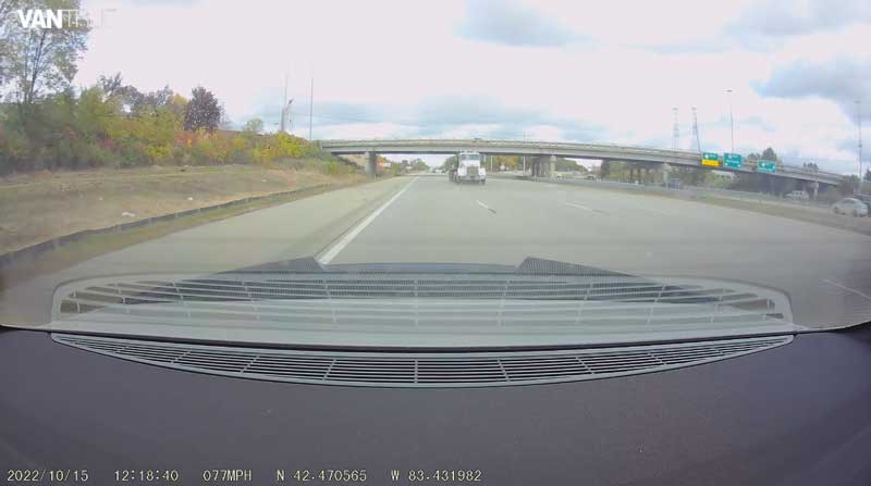 vantrue s1 rare facing camera view snapshot driving on the freeway
