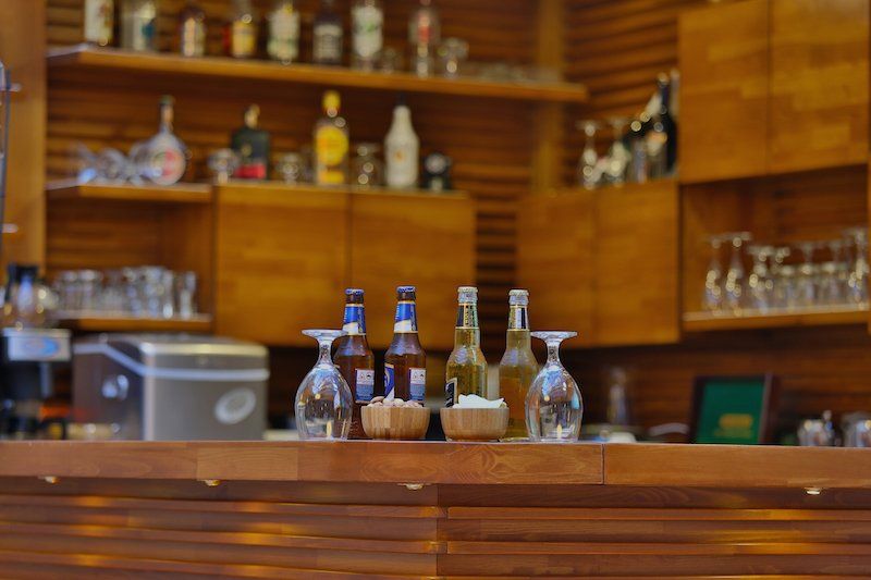 The Million Stone Hotel , Restaurant