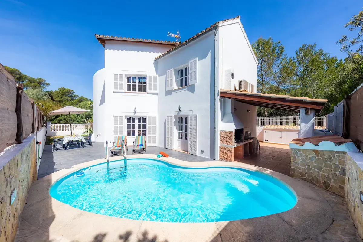 Villa Sa Calma con Piscina- Son Serra de Marina — alquiler vacacional en Mallorca