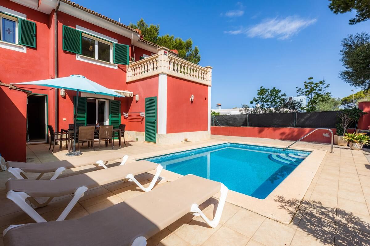 Villa Malena Con Piscina — alquiler vacacional en Mallorca