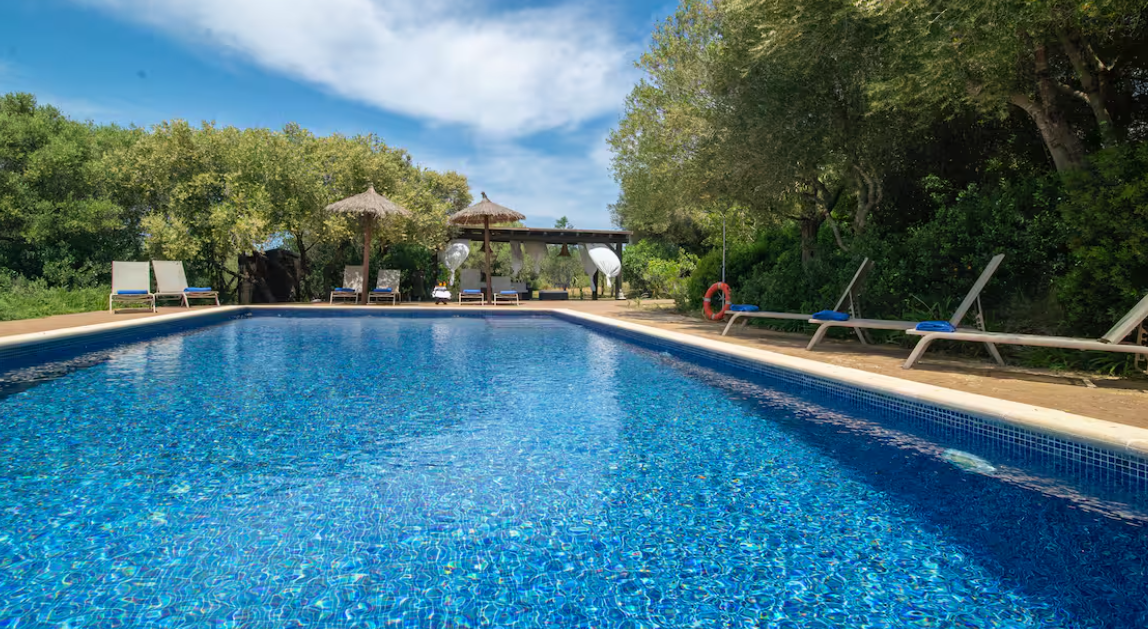 Villa Tortuga con Piscina — alquiler vacacional en Mallorca