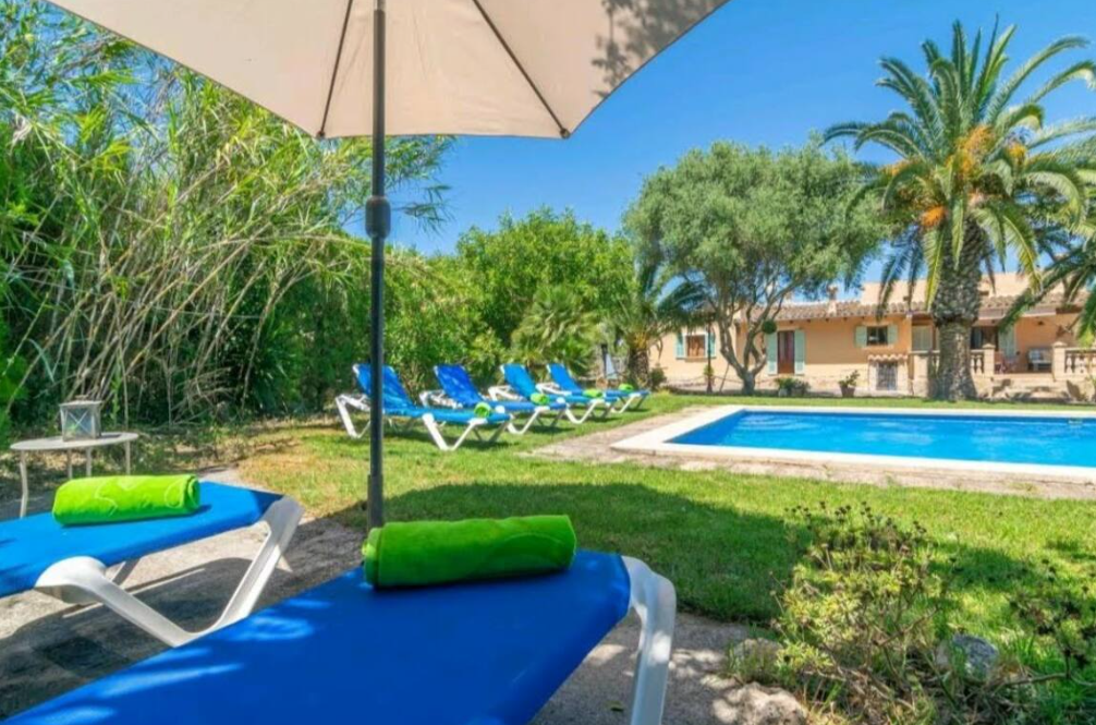 Finca Es Garballons con Piscina — alquiler vacacional en Mallorca
