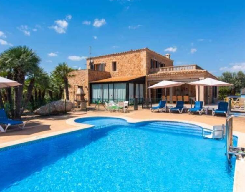 Villa Palmitos con Piscina — alquiler vacacional en Mallorca