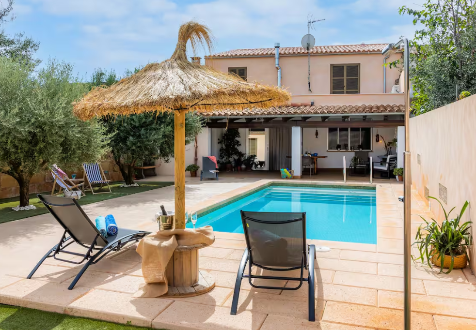 Villa Ca Ses Nines Con Piscina — alquiler vacacional en Mallorca