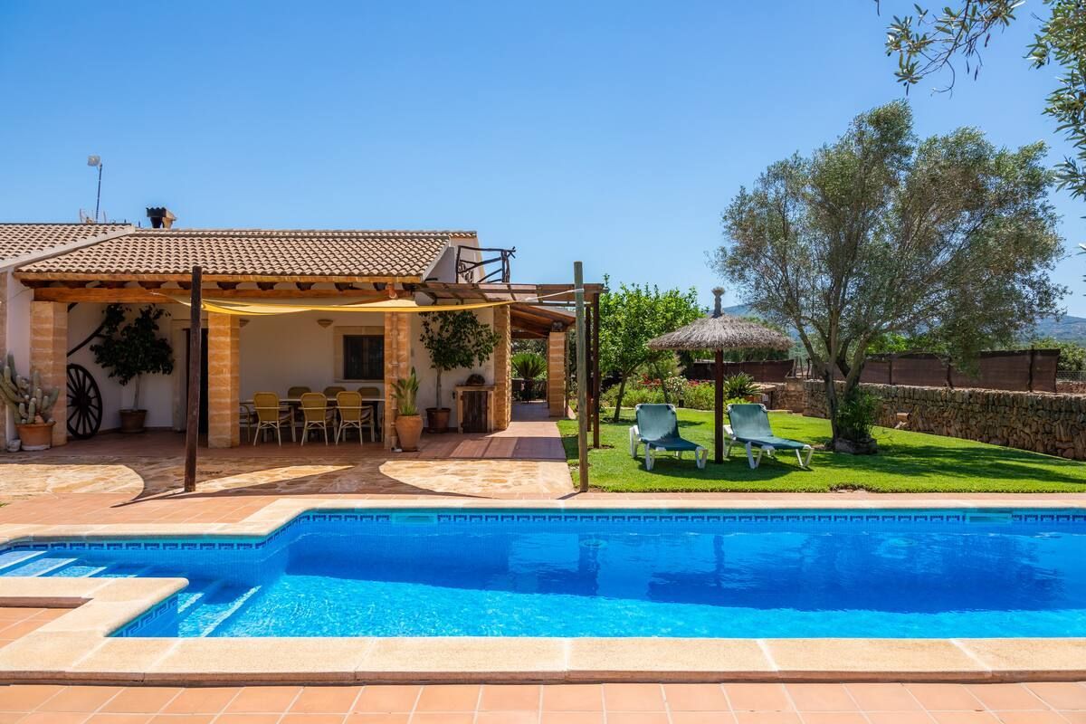Villa Inés con piscina privada — alquiler vacacional en Mallorca