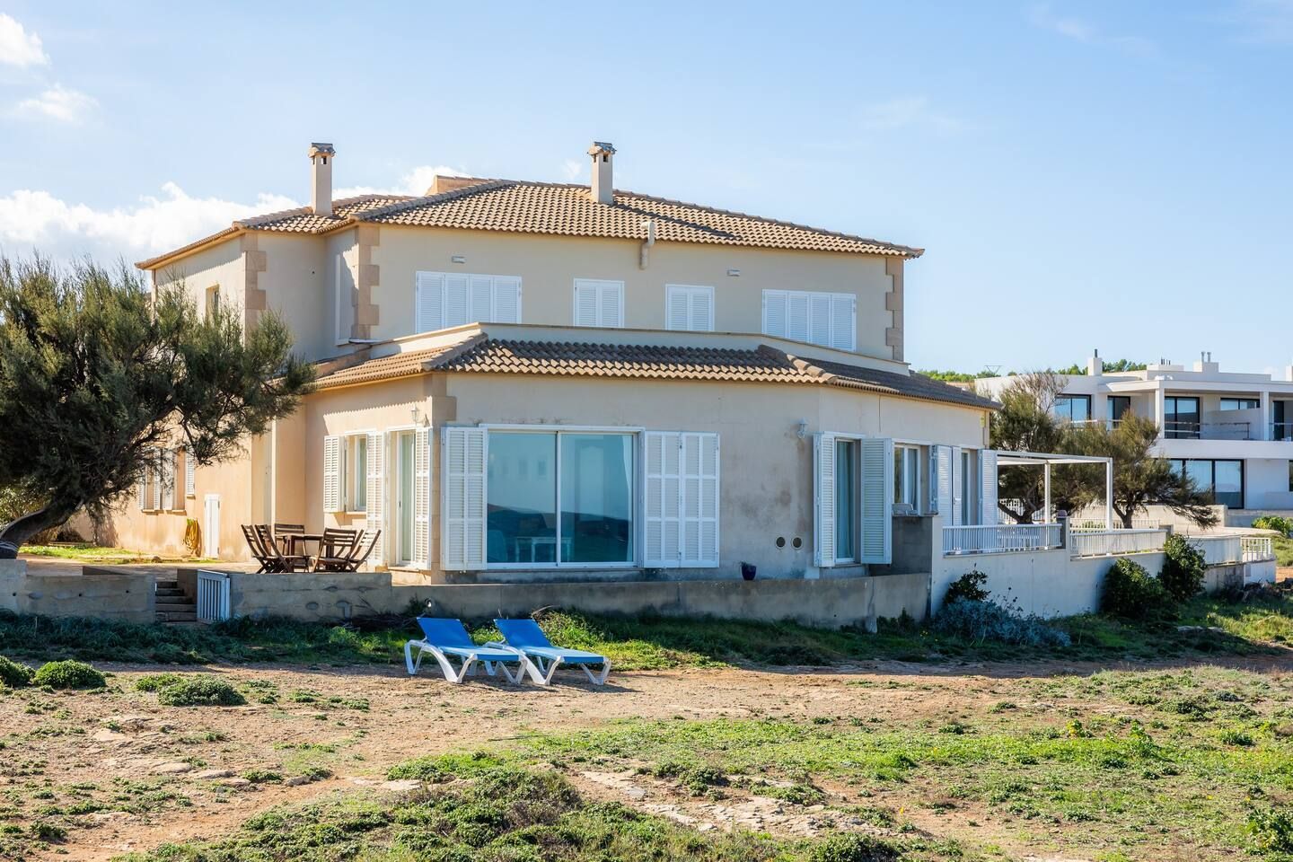 Villa Frente al Mar cerca de la playa — alquiler vacacional en Mallorca