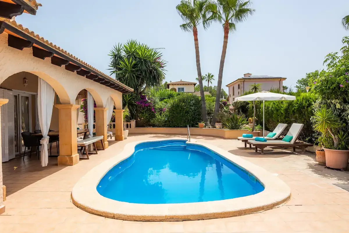 Villa Bella con Piscina Privada - Son Serra de Marina — alquiler vacacional en Mallorca