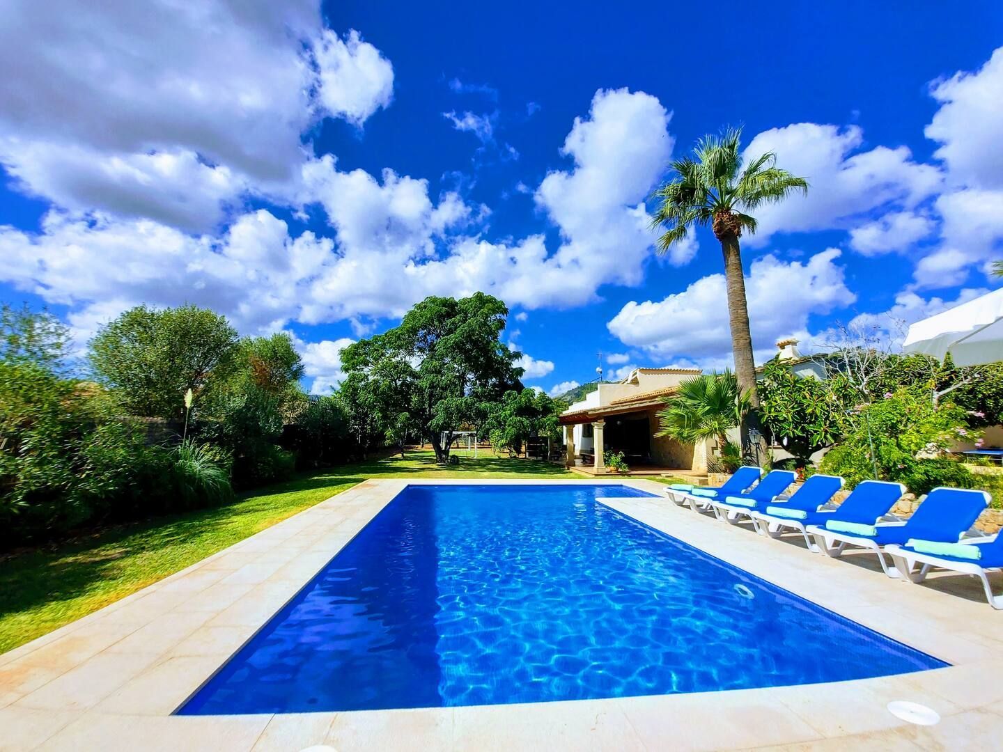 Finca La Sort De'n Jaume con Piscina — alquiler vacacional en Mallorca