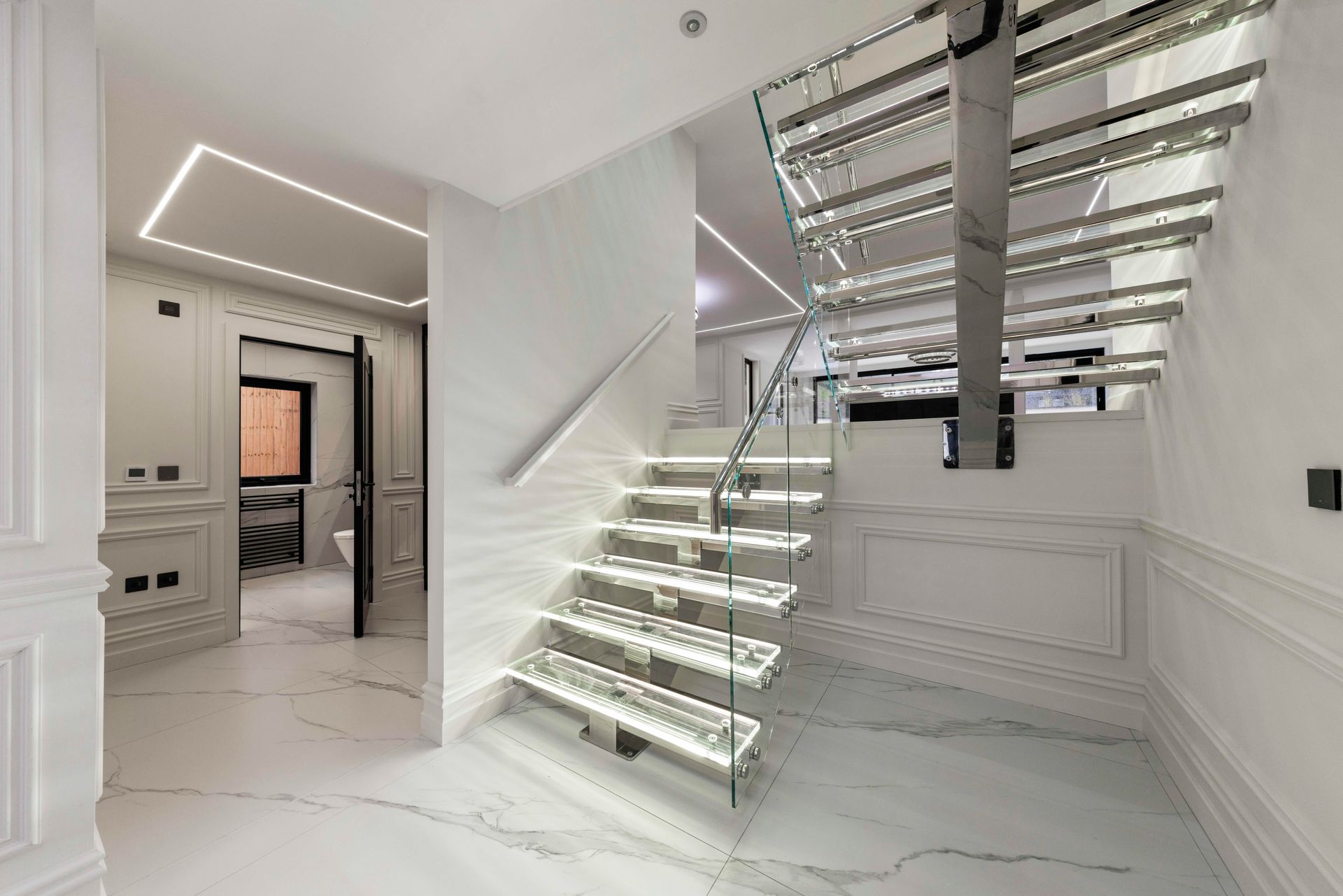 Exclusive development of 3 detached houses. Sonning Common. Oxfordshire. Luxury finishes.