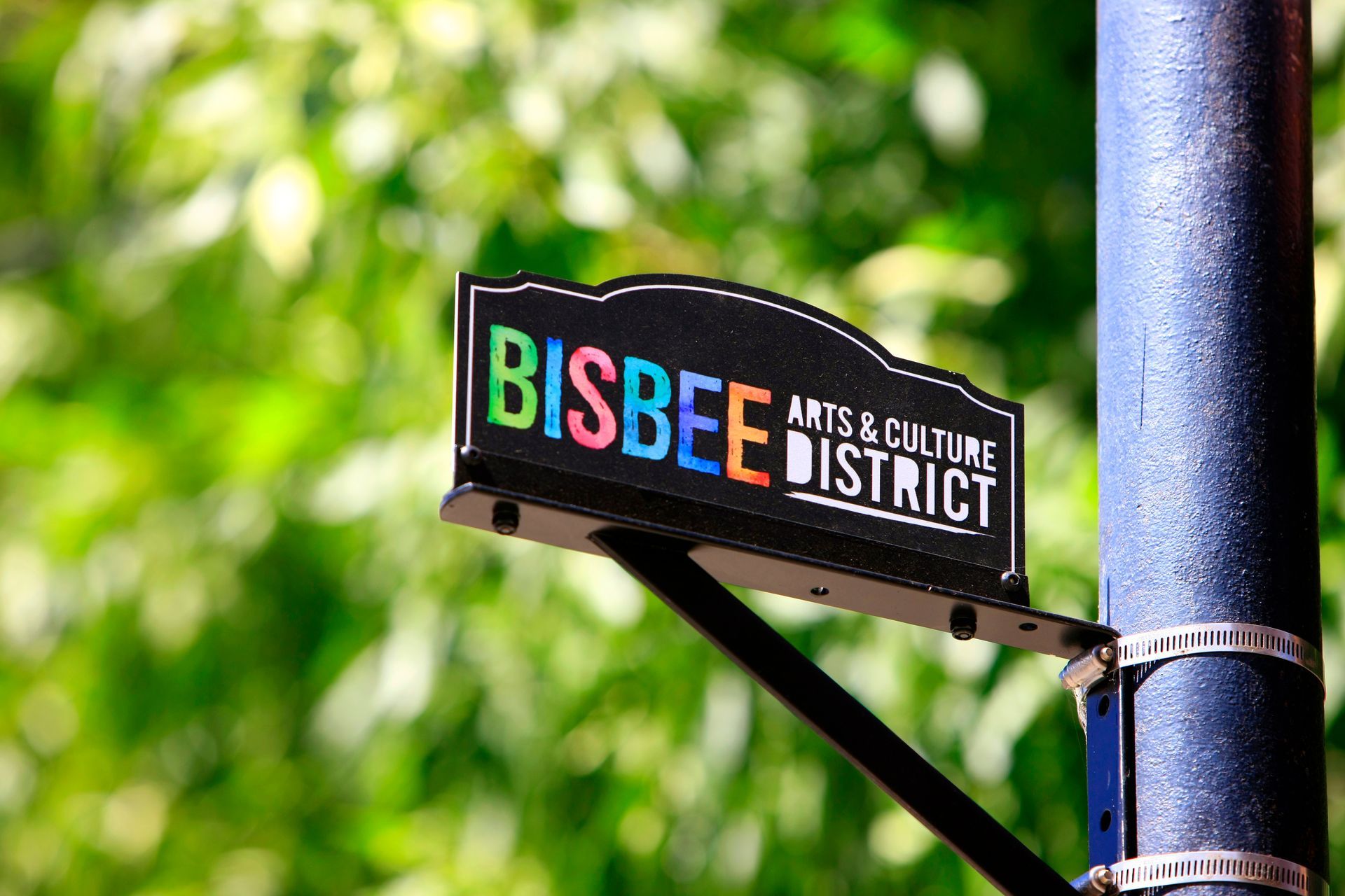 bisbee-arts-and-culture-district-street-sign