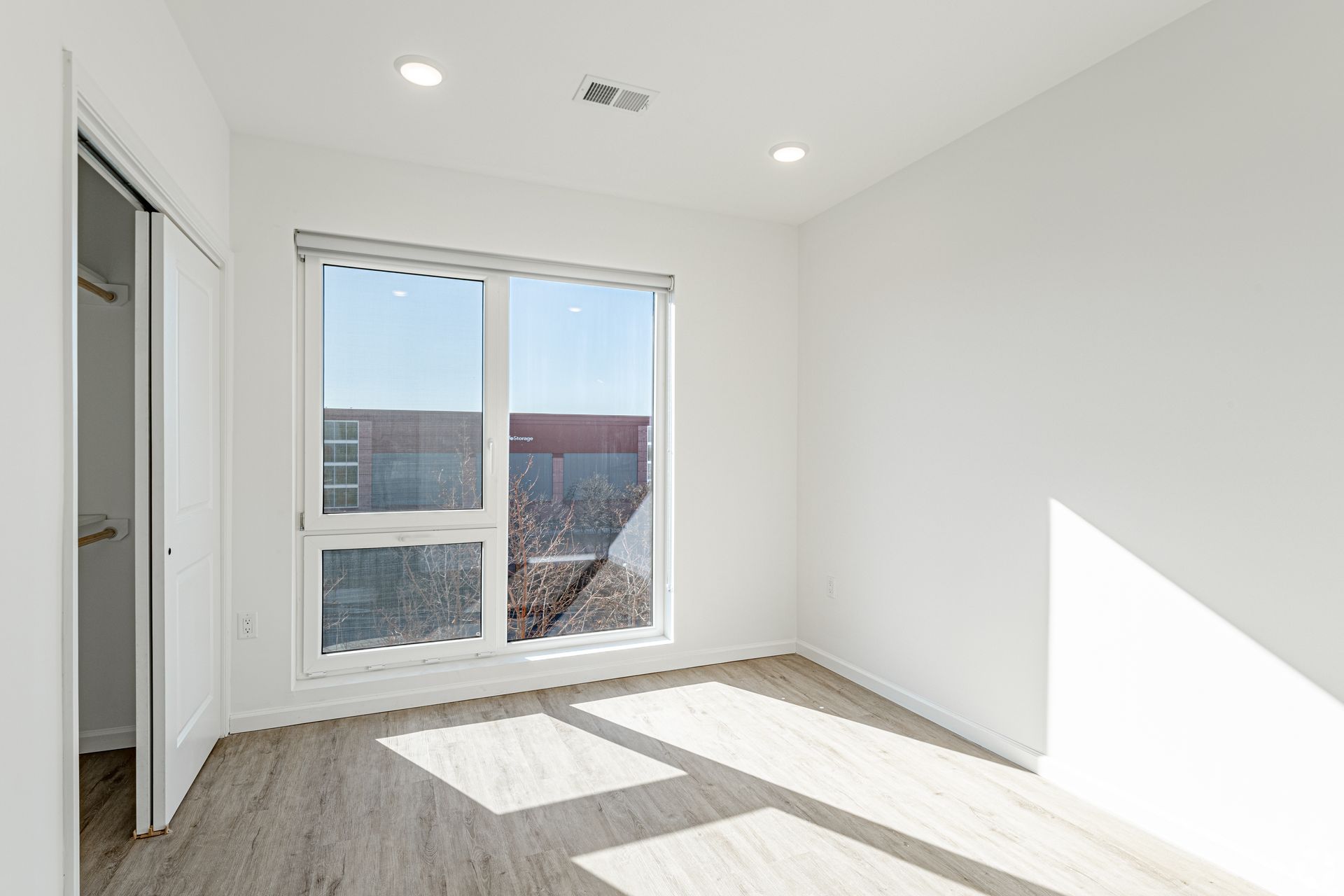 There is a large window in the middle of the room.- The Unity