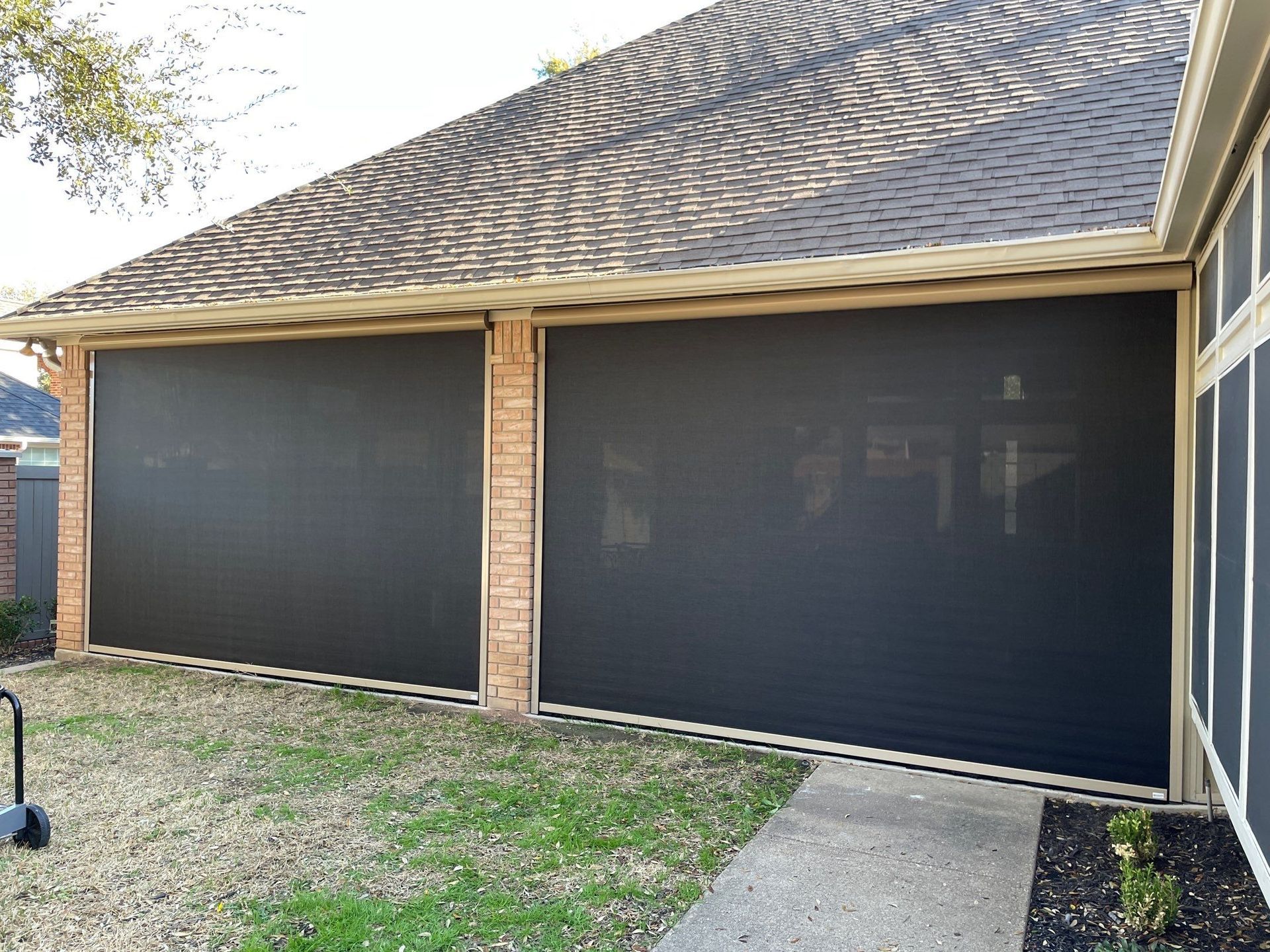 Retractable Screens | Dallas, Fort Worth | Call for Free Estimate