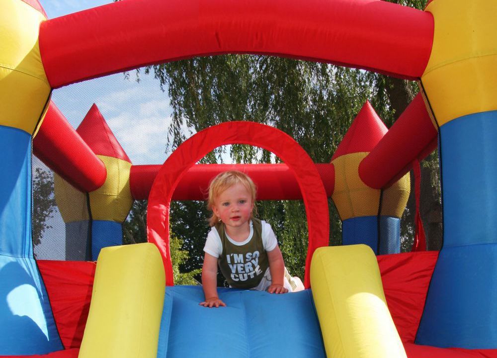 Team that brings the rented attractions to your child's party in Wailuku, HI