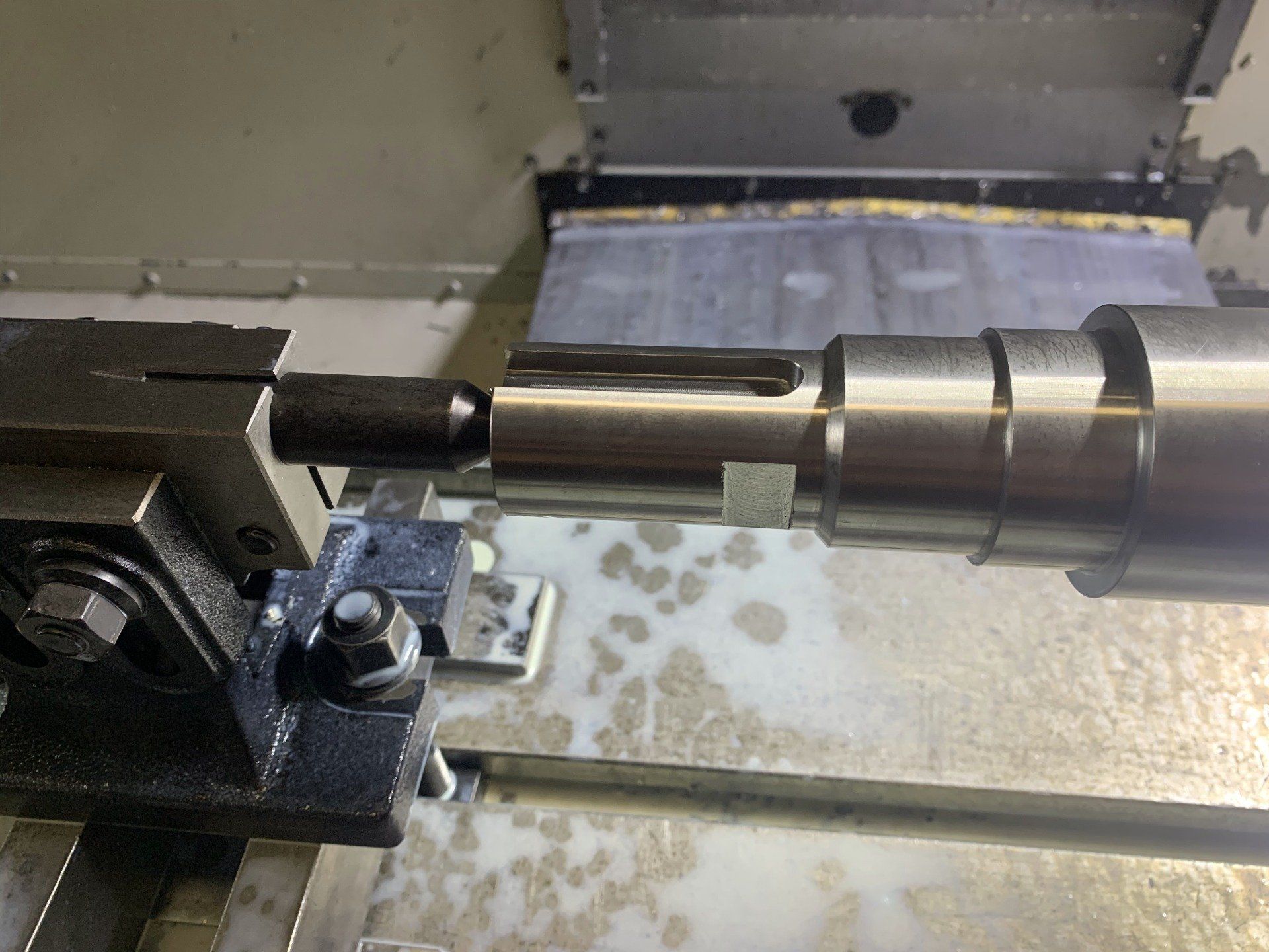 cnc turned and machined motor shaft keyways