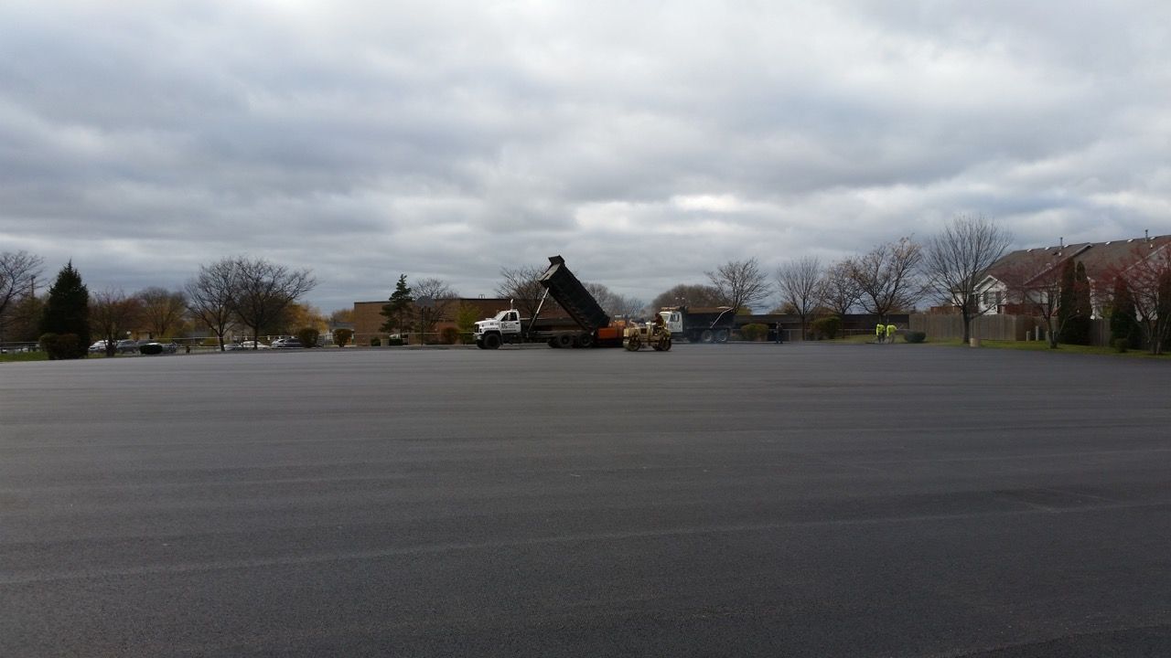 Wide Shot Asphalt Area | Elgin, IL | RG Asphalt & Concrete LLC