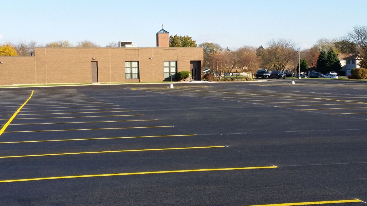 Commercial Parking | Elgin, IL | RG Asphalt & Concrete LLC
