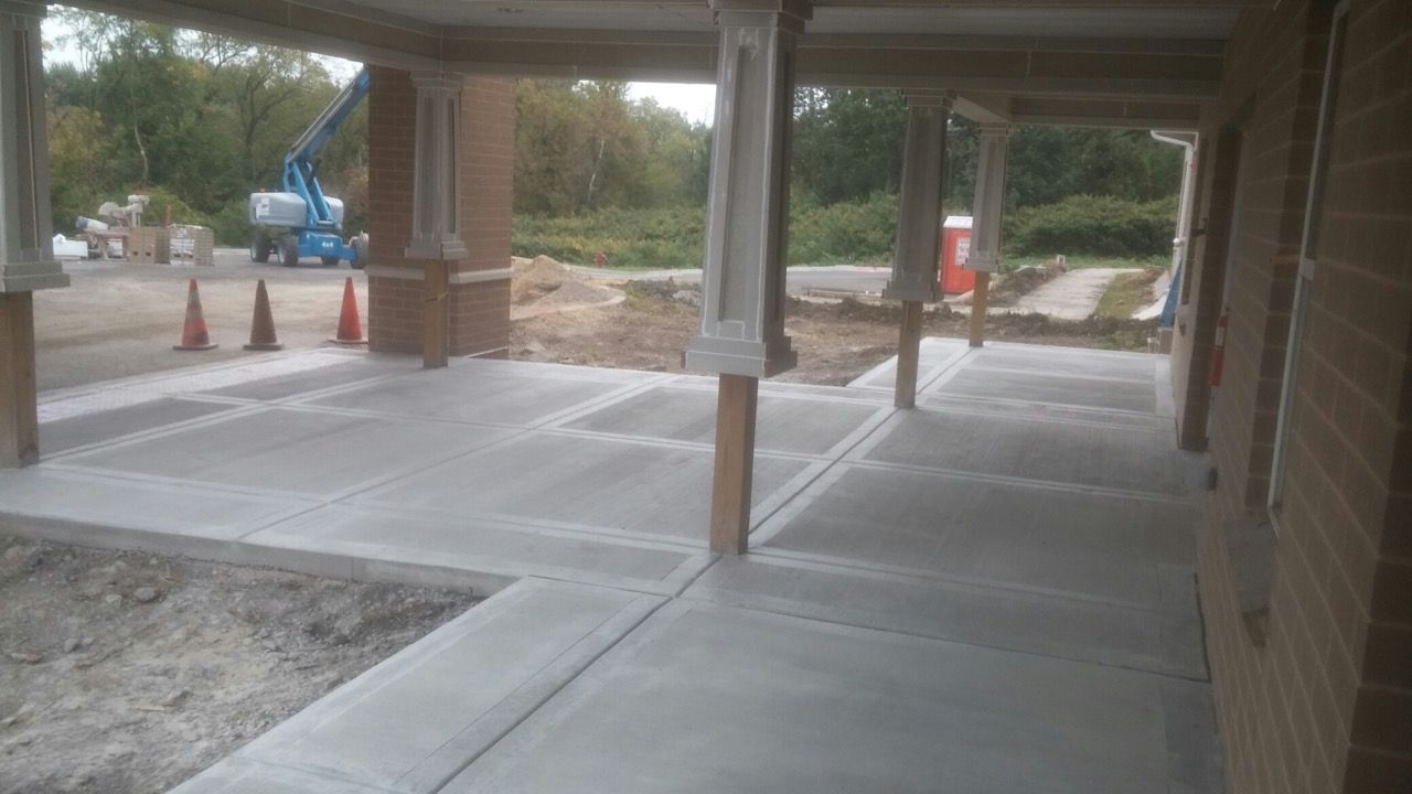 Concrete Walkway | Elgin, IL | RG Asphalt & Concrete LLC