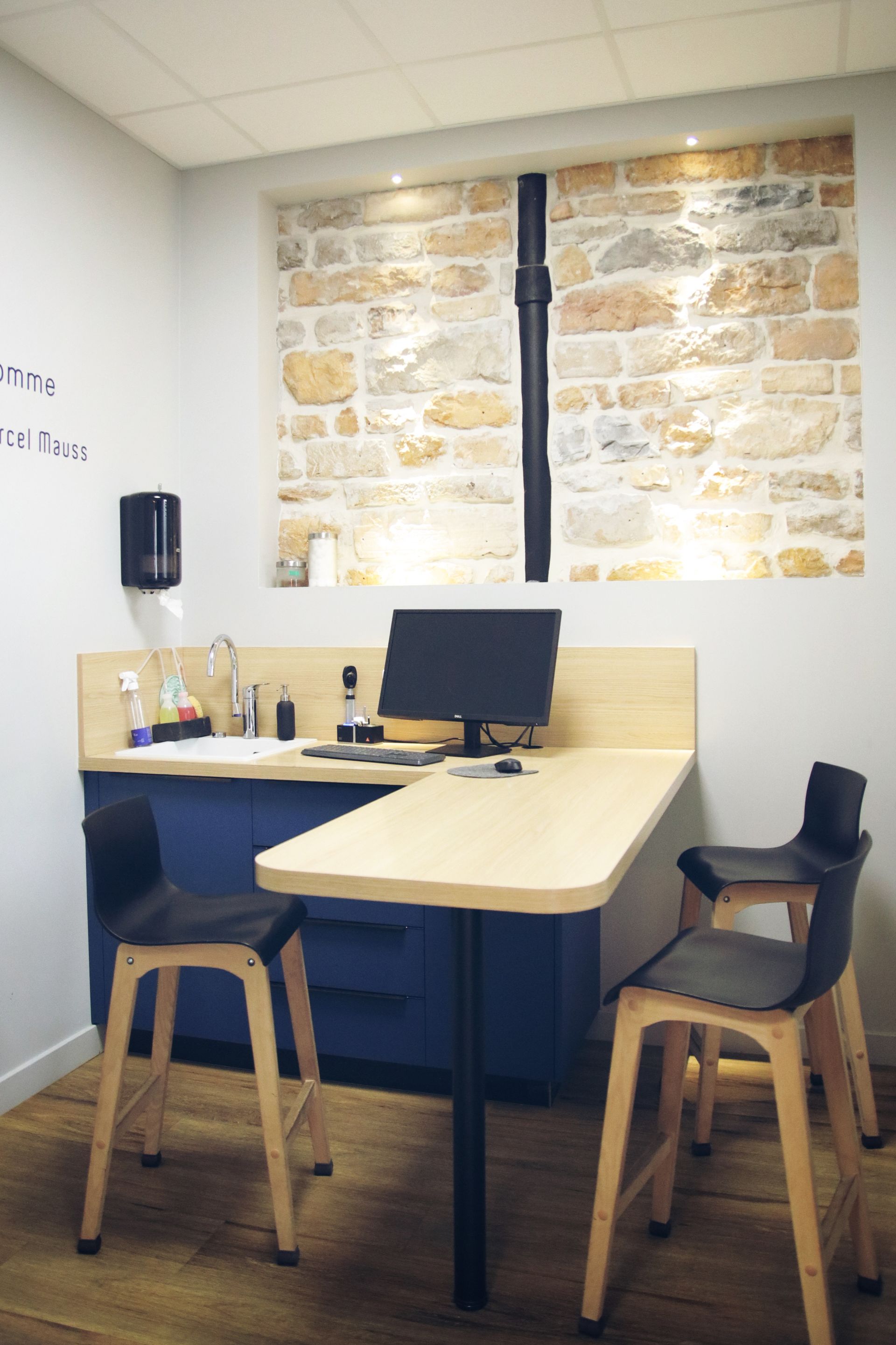 clinique vétérinaire féline, vétérinaire pour chats, vétérinaire spécialiste du chat, médecine féline, clinique féline Lyon, vétérinaire chats Lyon, soins pour chats, clinique Cat Friendly Lyon, hôpital pour chats, bien-être félin, spécialiste chat Rhône, Entrechats Lyon, consultation vétérinaire chat, vétérinaire chat Lyon, mon chat et moi Lyon, mon chat et moi Rhône, vaccination chat Lyon, médecine féline, soins chat, vétérinaire félin Rhône, check-up chat, prévention santé chat, vétérinaire comportement chat, chat stressé vétérinaire, chat agressif vétérinaire, comportement félin, clinique Cat Friendly Lyon, bien-être félin, soins doux chat, apaiser chat, hospitalisation chat, chirurgie féline, anesthésie chat, soins post-opératoires chat, hôpital vétérinaire Rhône, clinique féline Lyon, surveillance vétérinaire chat, chirurgie douce chat, nutrition féline, alimentation chat, prévention maladies chat, conseils vétérinaires chat, suivi de poids chat, santé féline Lyon, vétérinaire nutrition chat,clinique Cat Friendly Lyon, équipe vétérinaire chats, vétérinaire félin Lyon, médecine du chat, bien-être félin, soins respectueux, spécialiste chat Lyon, conseils vétérinaires chat, blog chat, santé du chat, comportement félin, soins chat Lyon, prévention chat,