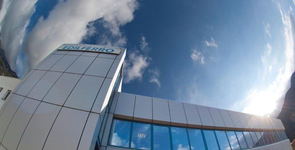 Stabilimento produzione Profili e Paraspigoli Edilferro Travest ad Avio Trento