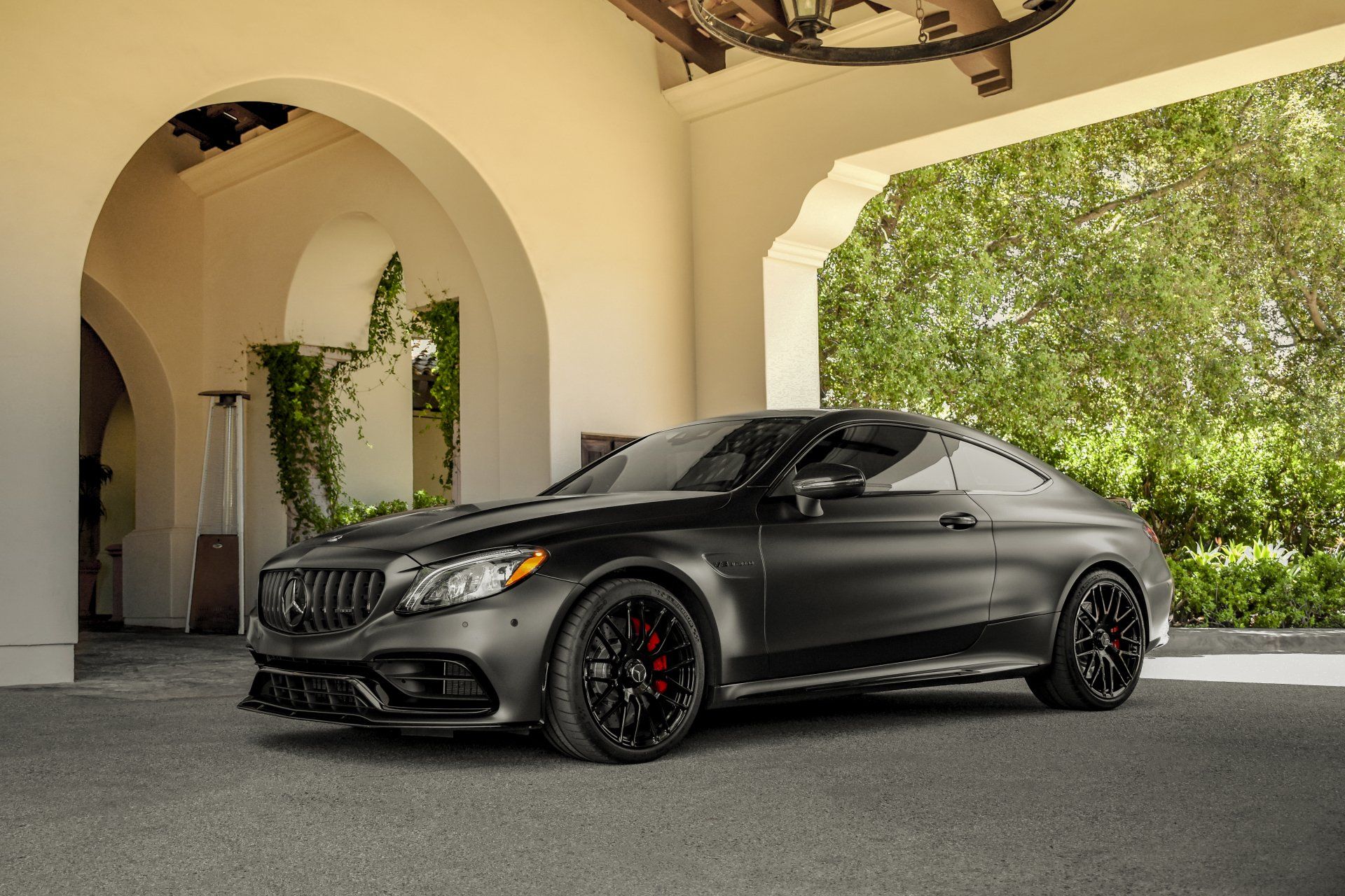 Mercedes-Benz  Blackout Package