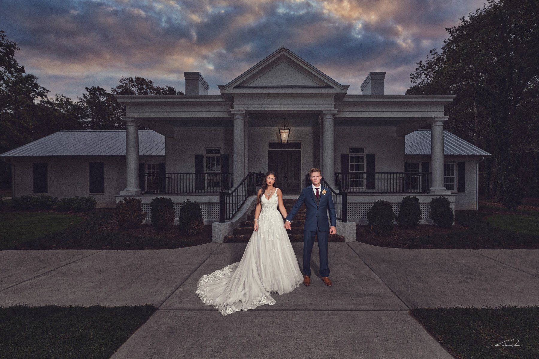 Wedding Venue — Bride And Groom Outdoor Photo Shoot in Decatur, AL