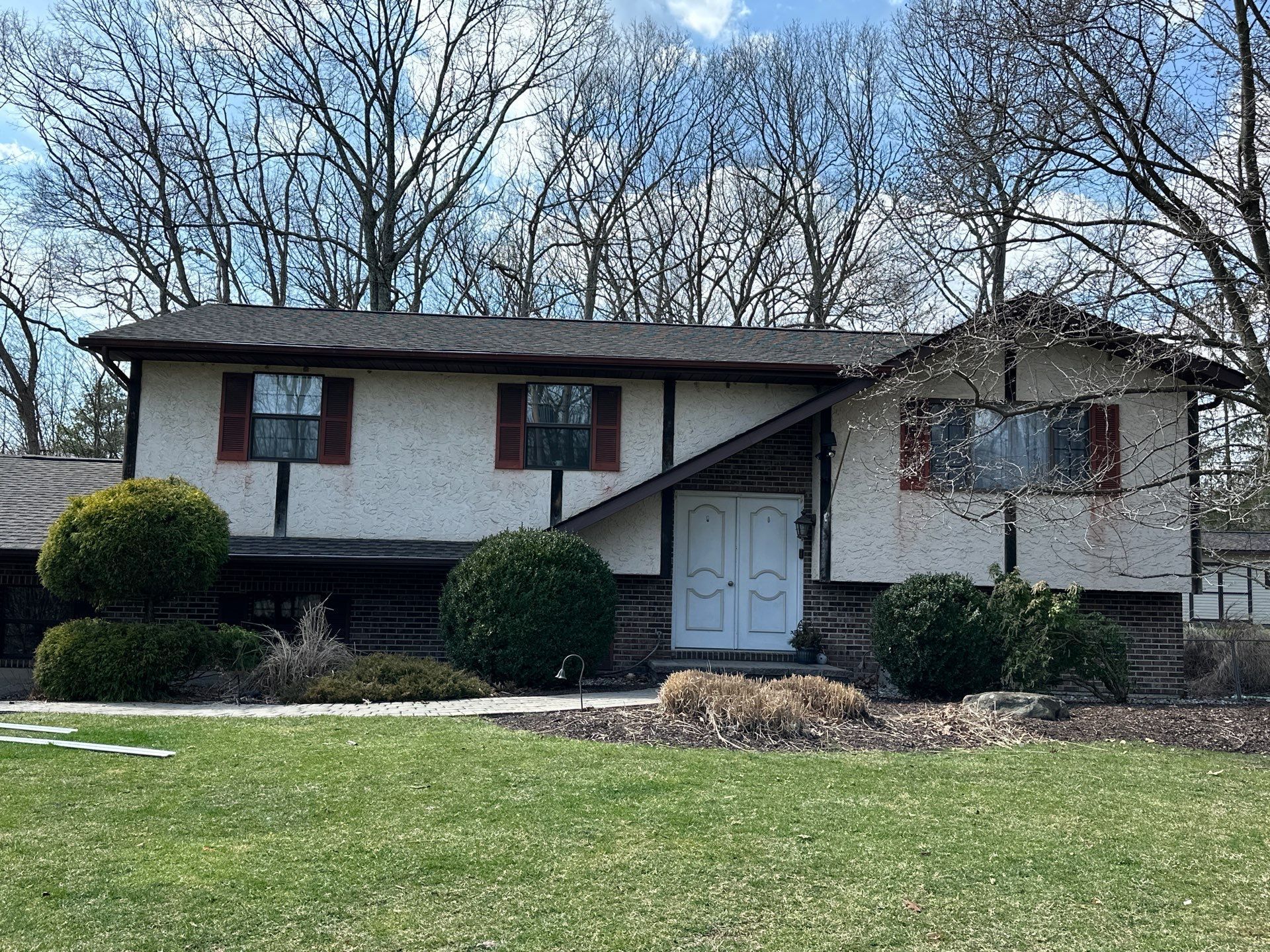 Newly installed roof by Amazed Roofing enhancing home curb appeal