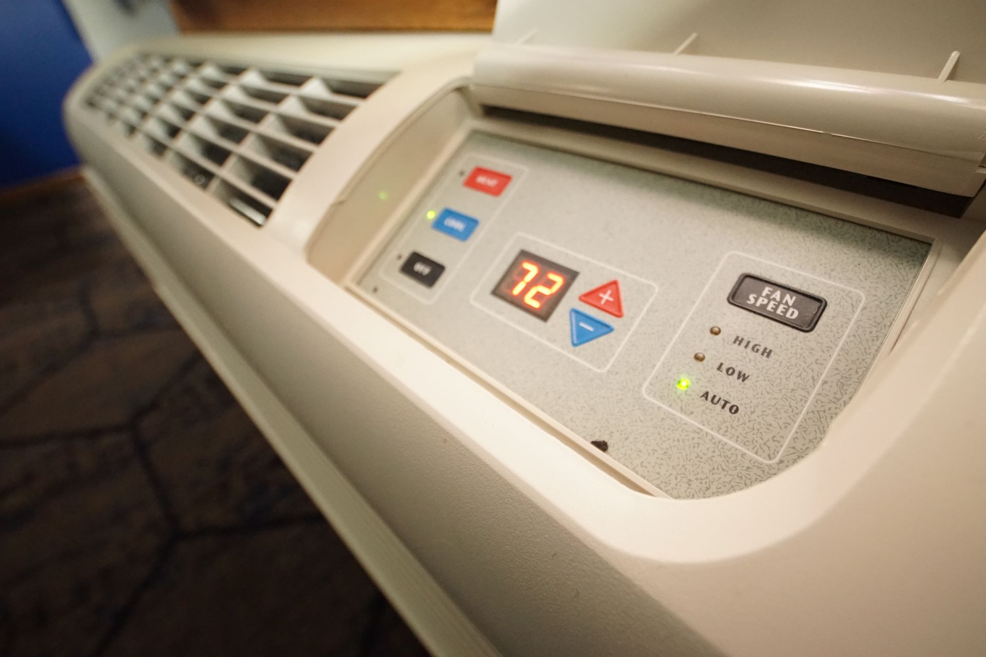 Amana Heat/Cool Unit