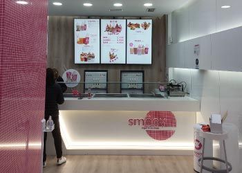 OFI3 efectua projectes d'enginyeria audiovisual a Andorra com ara Cartelleria digital Coprporativa per a restauració