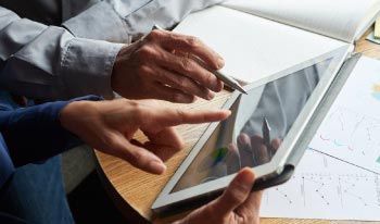 Mans i Tablet DocuWare