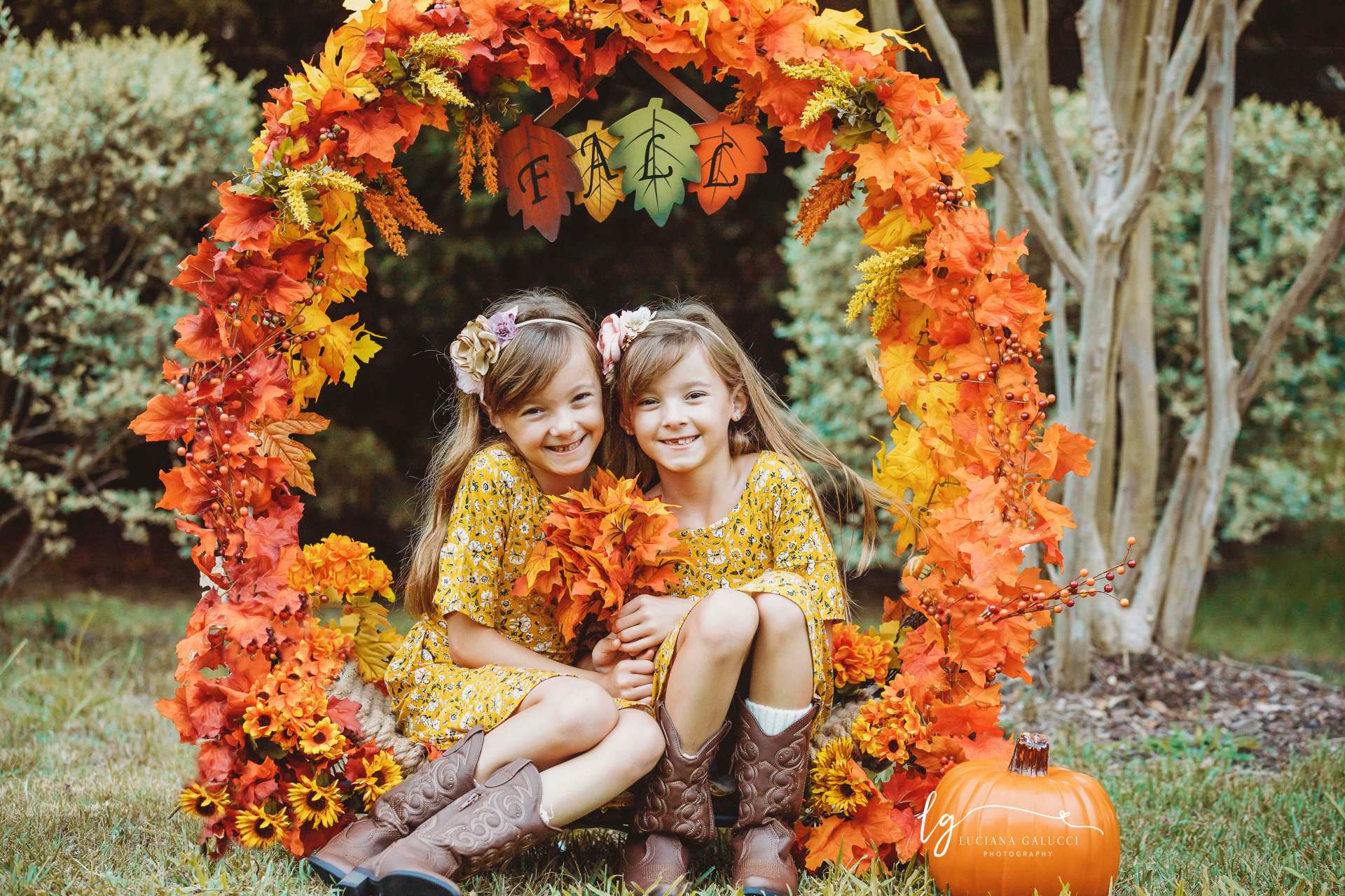 Fall family photography sessions in Raleigh 2024
