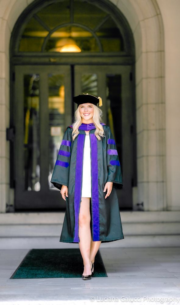 Graduation portrait session by Luciana Galucci Photography at Campbell University School of Law in Raleigh, North Carolina featuring cap and gown near the courthouse