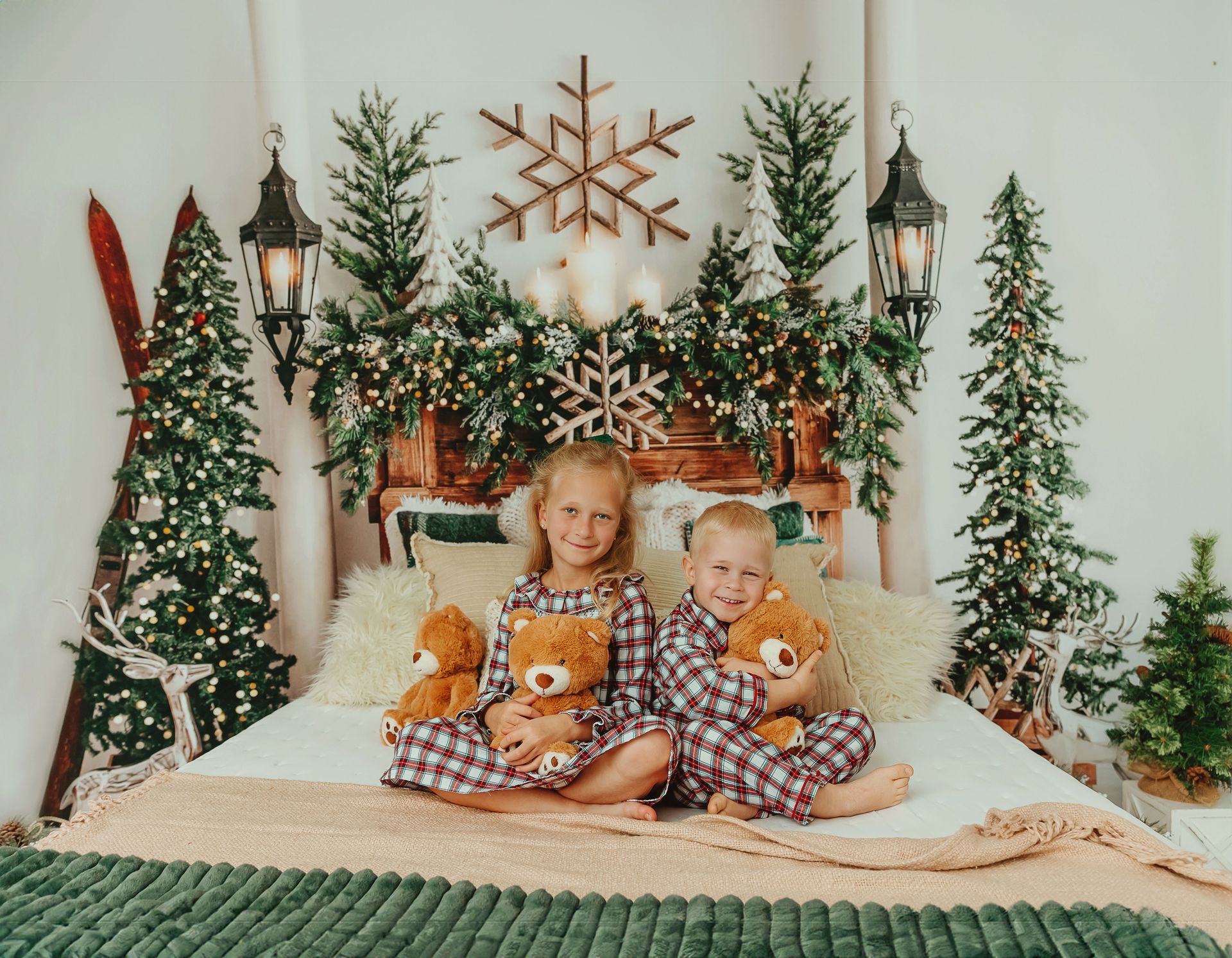 CHRISTMAS PJ'S MINIS