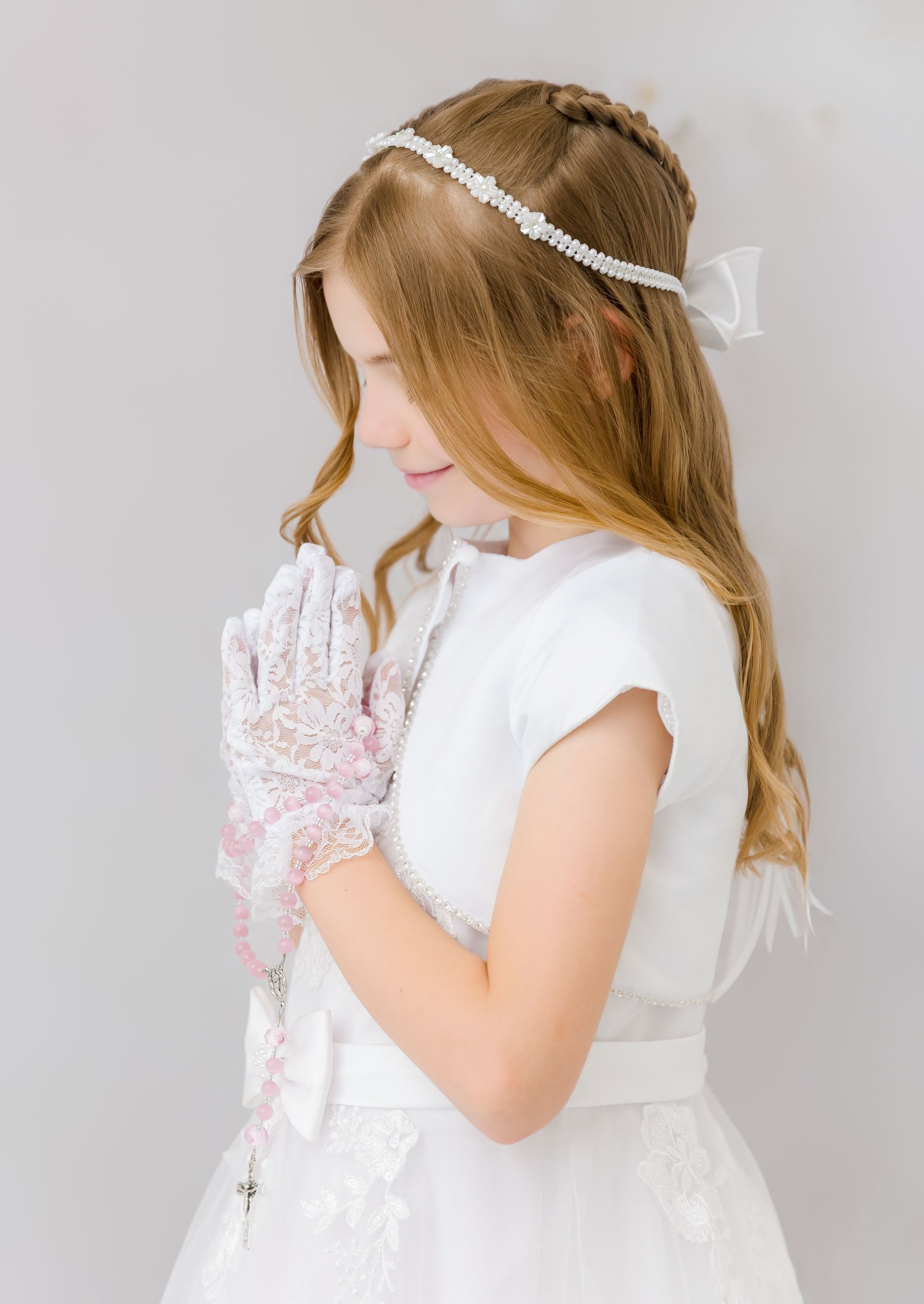 first communion photography session cary nc girl prayer portrait