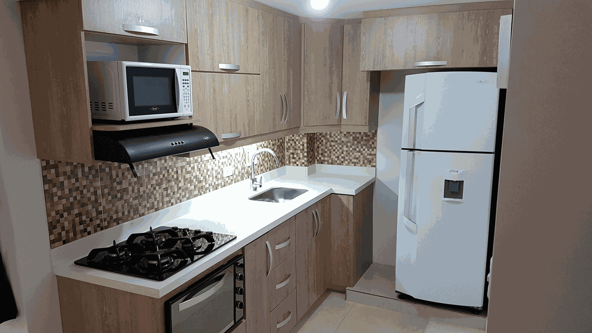 IDEAS METRÓPOLIS COCINAS INTEGRALES