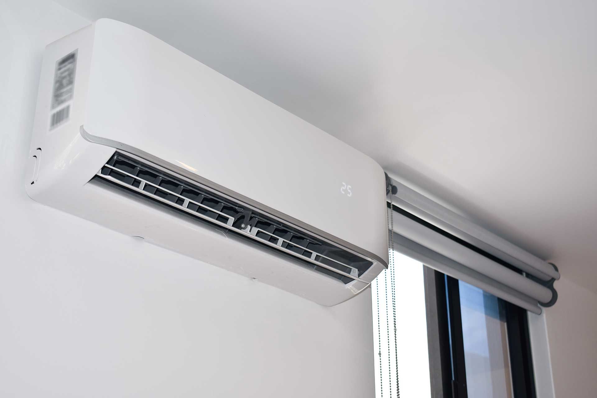 Air conditioning equipment for home 
