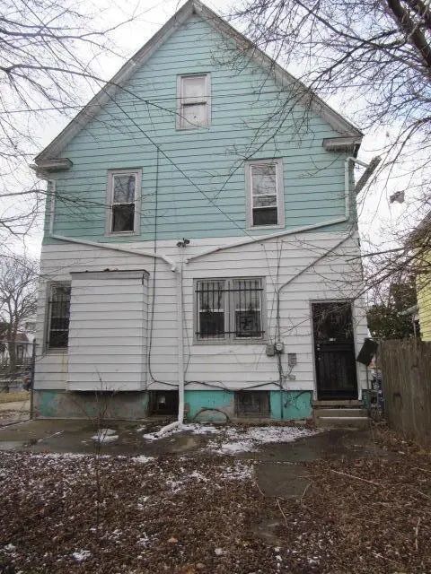 we buy houses in as is condition in Oak Creek, WI