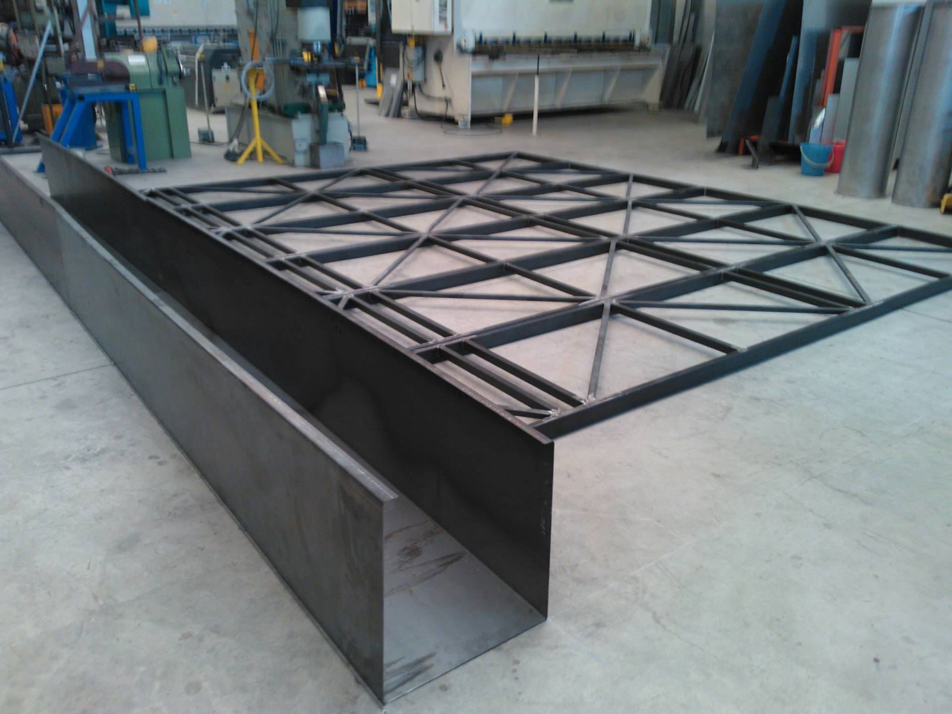 Costruzioni metalliche su misura Busto Arsizio, VA F.E.M.