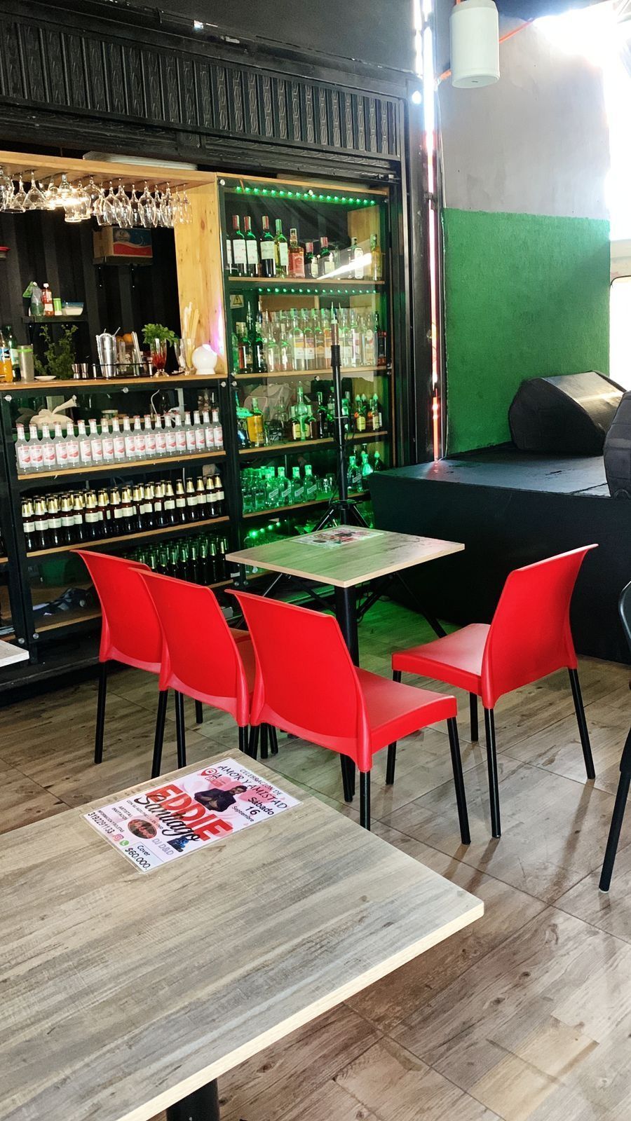 Muebles y Estructuras MAC