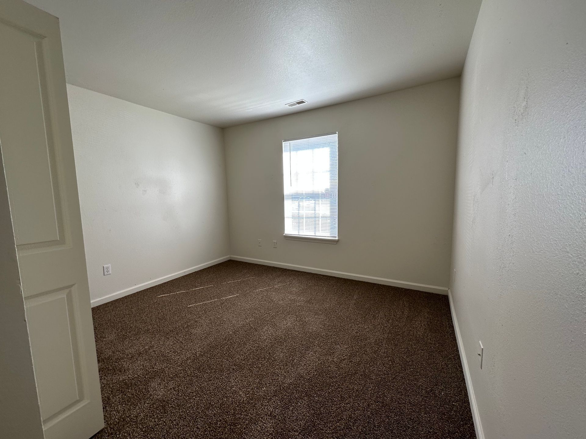 Northampton Village Apartment for Rent in Indianapolis, IN