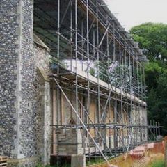 A well-established, family-owned scaffolding company