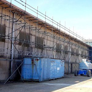 Commercial scaffolding services