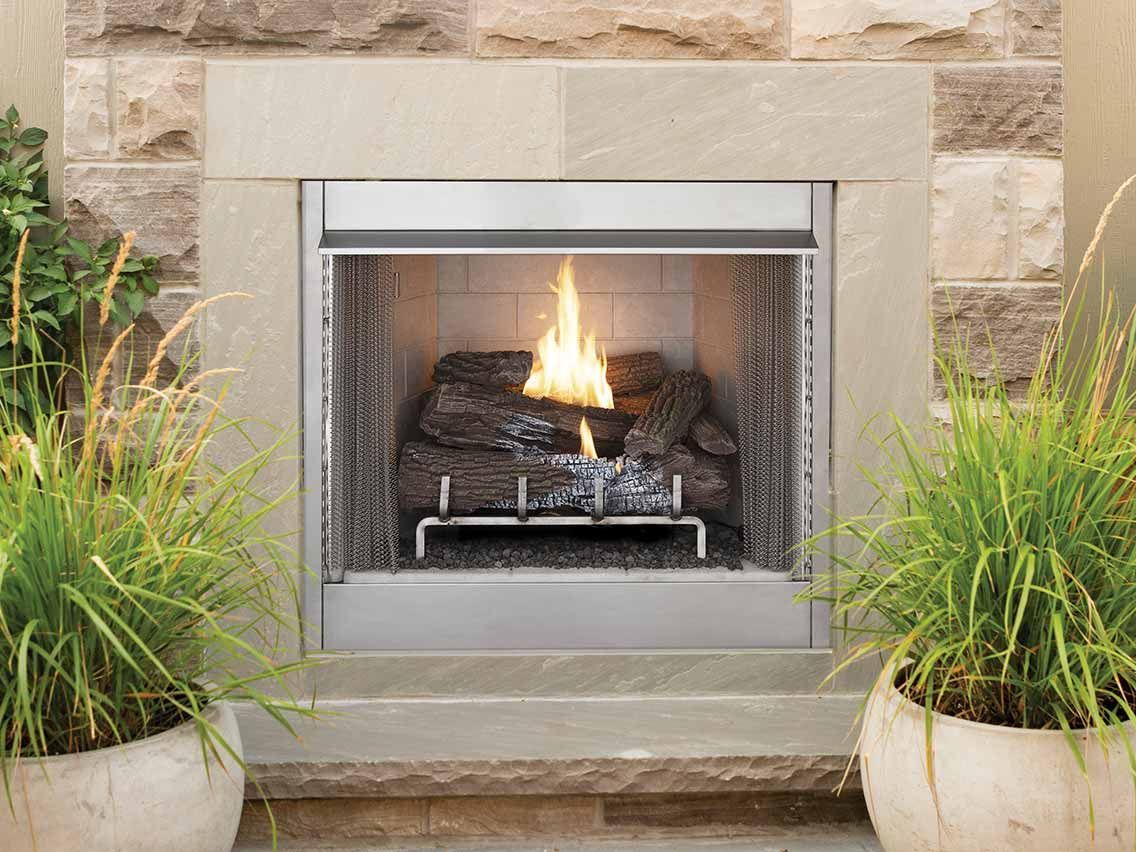 Design ideas for an outdoor fireplace