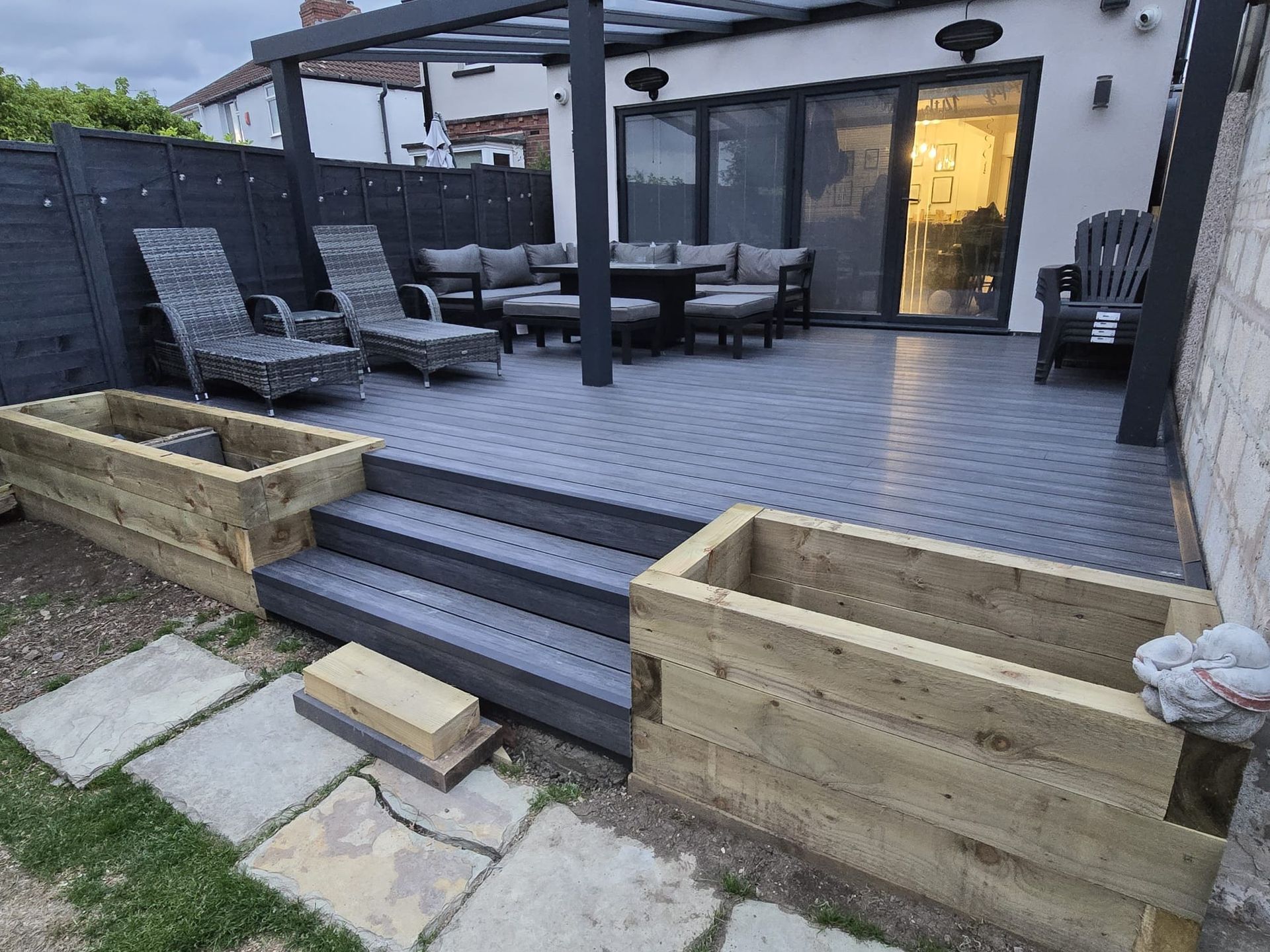 Dan Dek Decking