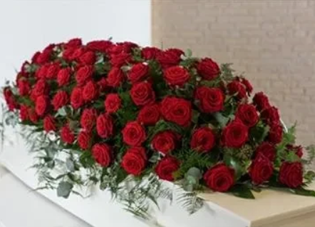 copribara rose rosse