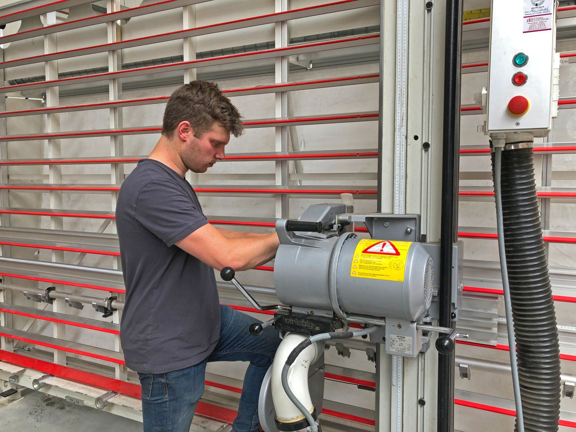 Max Gründel bei der Arbeit