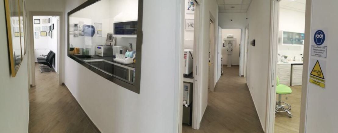 Panoramica laboratorio e corridoio dello studio