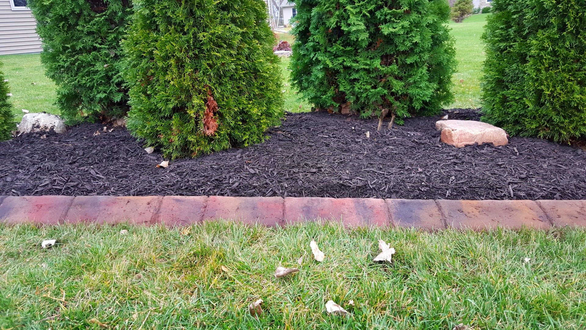 Blended color slant curbing matte finish