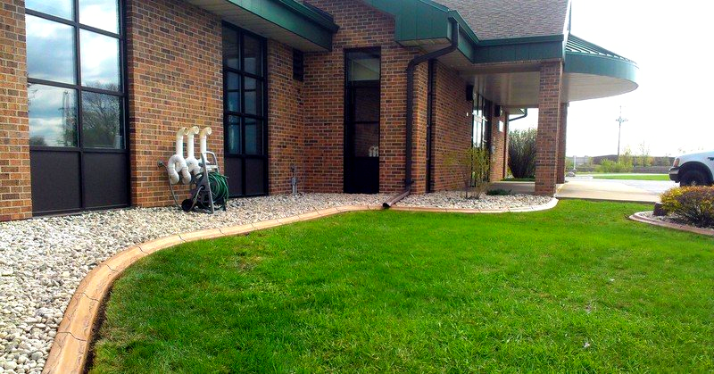 concrete lawn edging Appleton WI