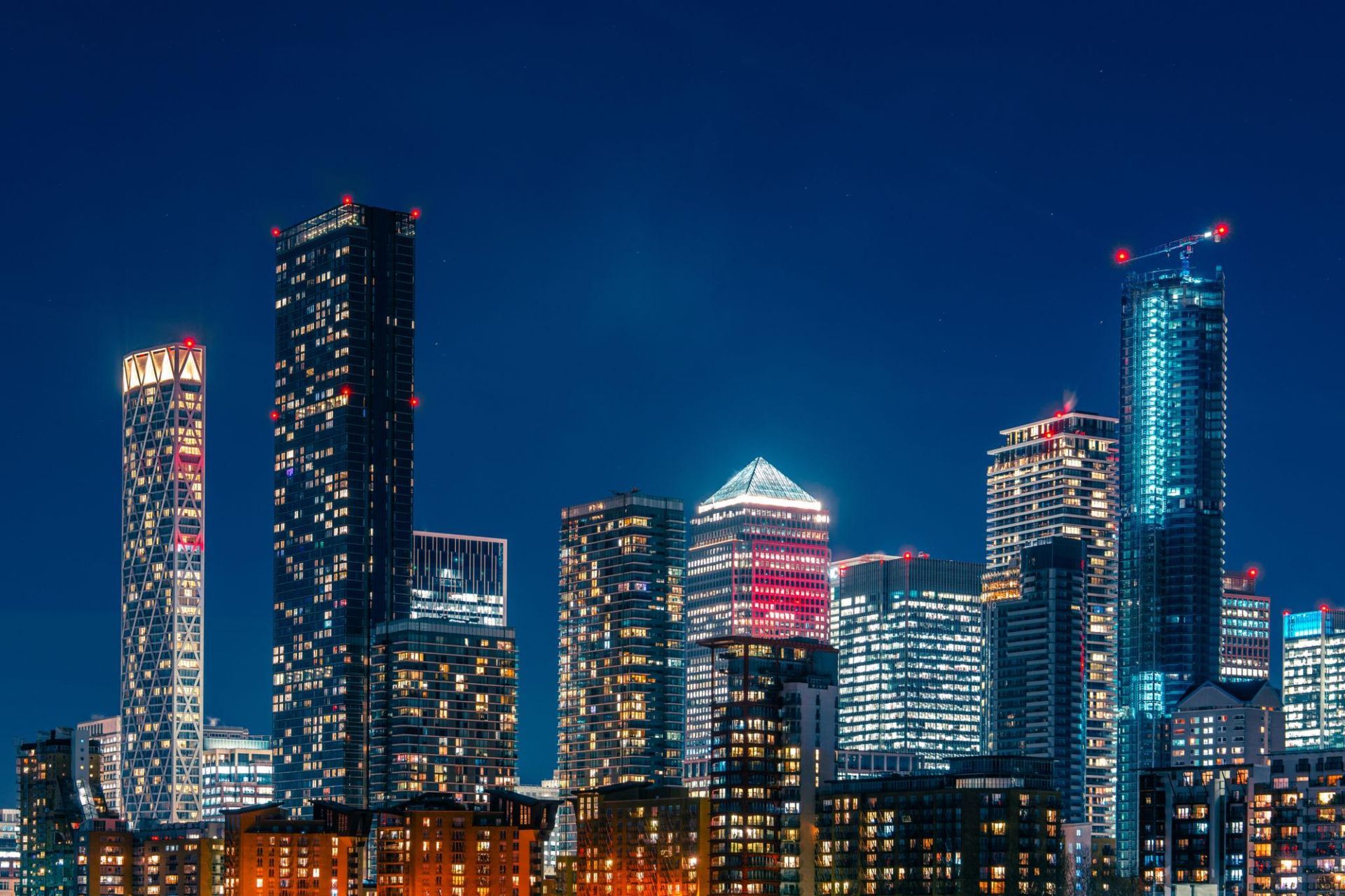 Professional office cleaning services in Canary Wharf London commercial building