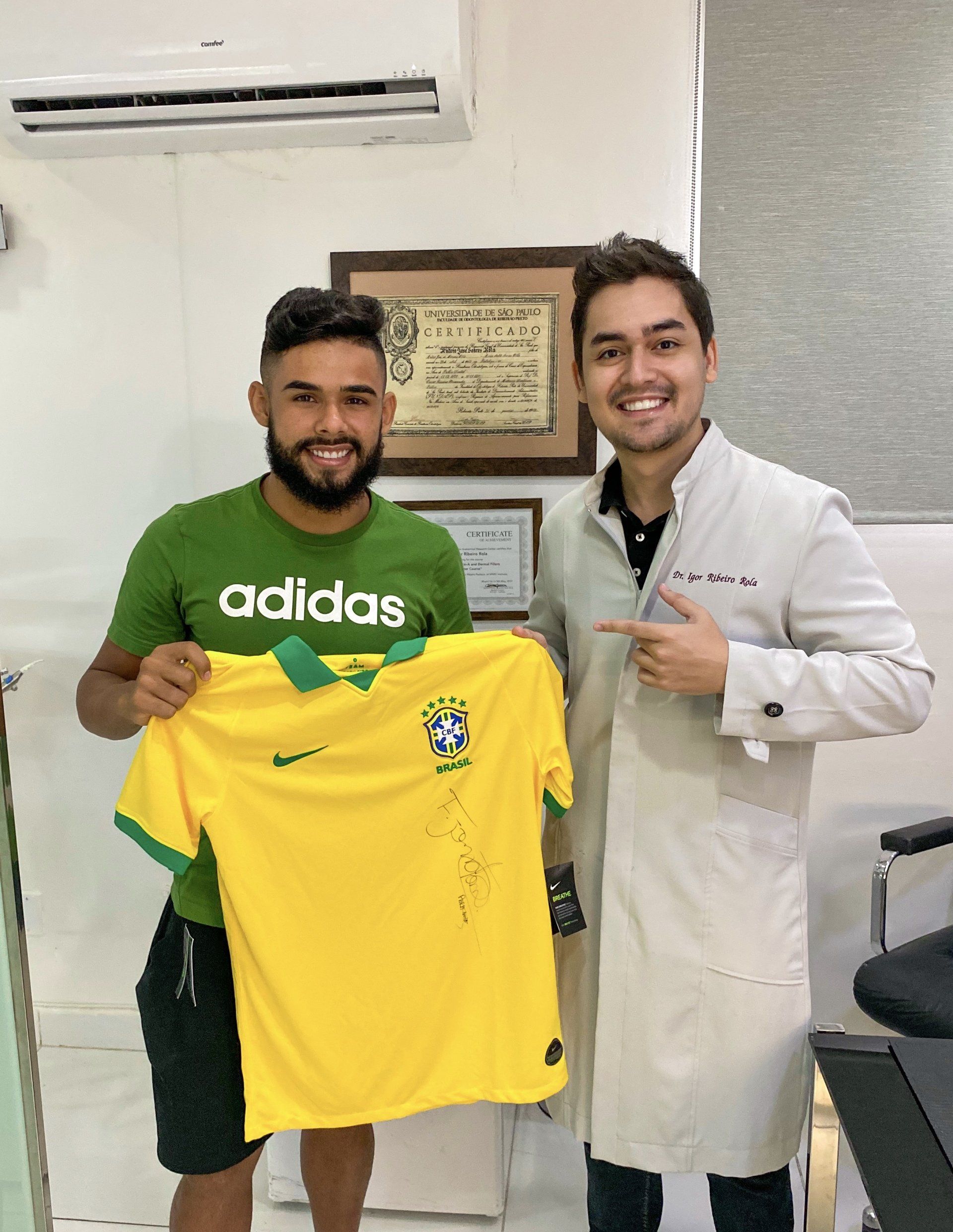 Dr. Igor Ribeiro | Igor Ribeiro | Dentista Igor Ribeiro Rola - Jogador seleção brasileira Felipe Jonathan